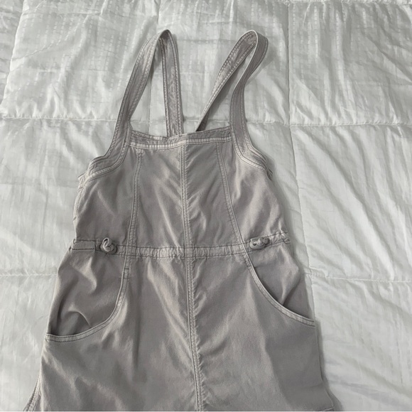 American Eagle Outfitters Cream Jumpsuit - Picture 4 of 5